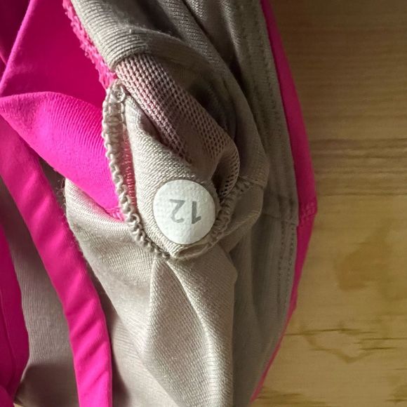X2 Lululemon Sports Bra 12 - Picture 3 of 4